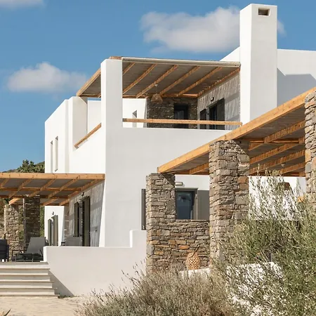 Vastblue Of Paros 公寓式酒店 4*