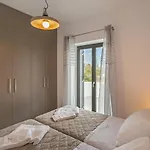 Vastblue Of Paros Apart-hotel