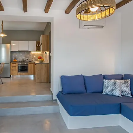 Vastblue Of Paros Apartahotel 4*