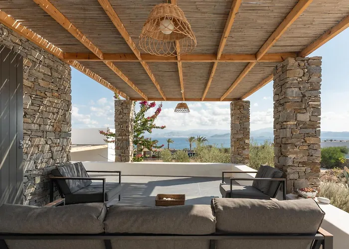 Vastblue Of Paros Апарт-отель Амбелас