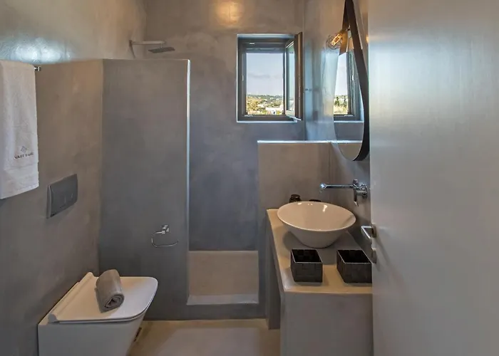 Vastblue Of Paros Амбелас